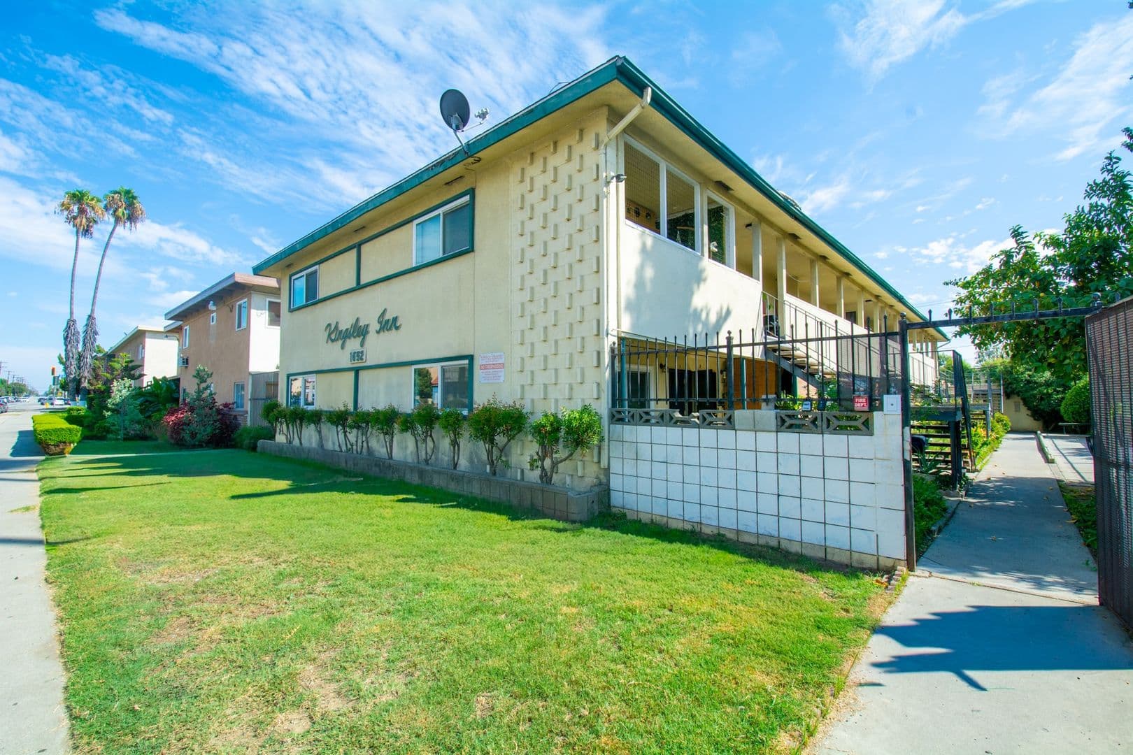 Pomona Condo: 1652 E Kingsley Avenue