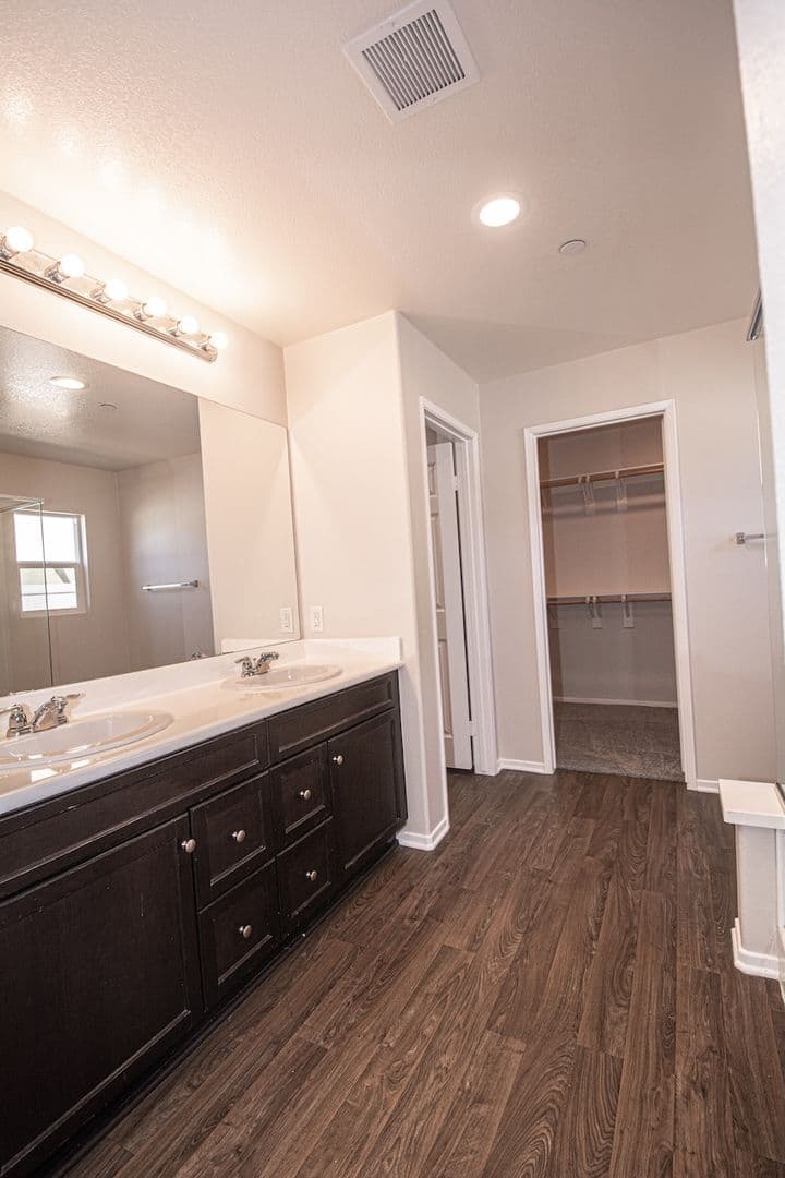 San Jacinto House: 1717 Ranch View Lane
