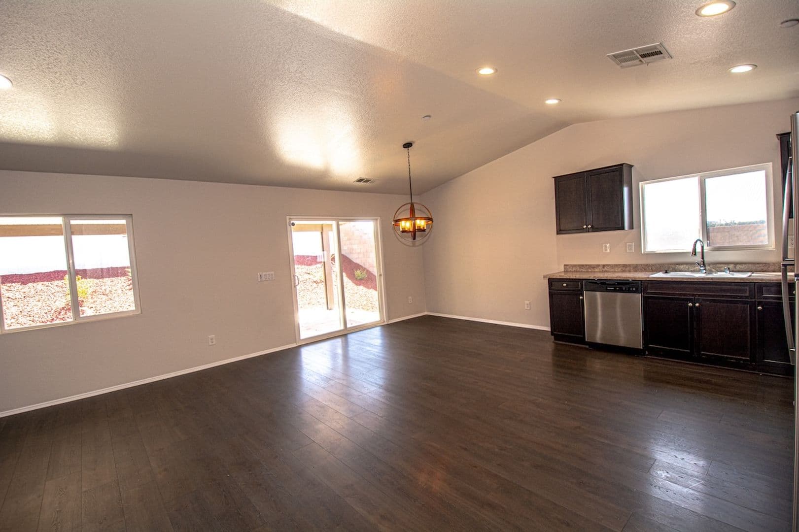 San Jacinto House: 1717 Ranch View Lane