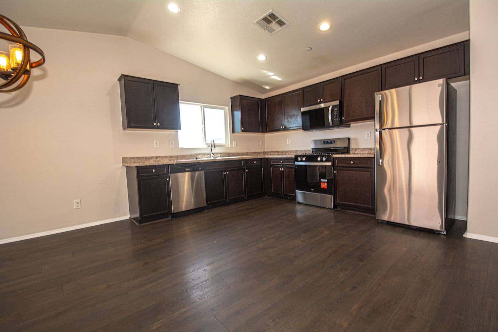 San Jacinto House: 1717 Ranch View Lane