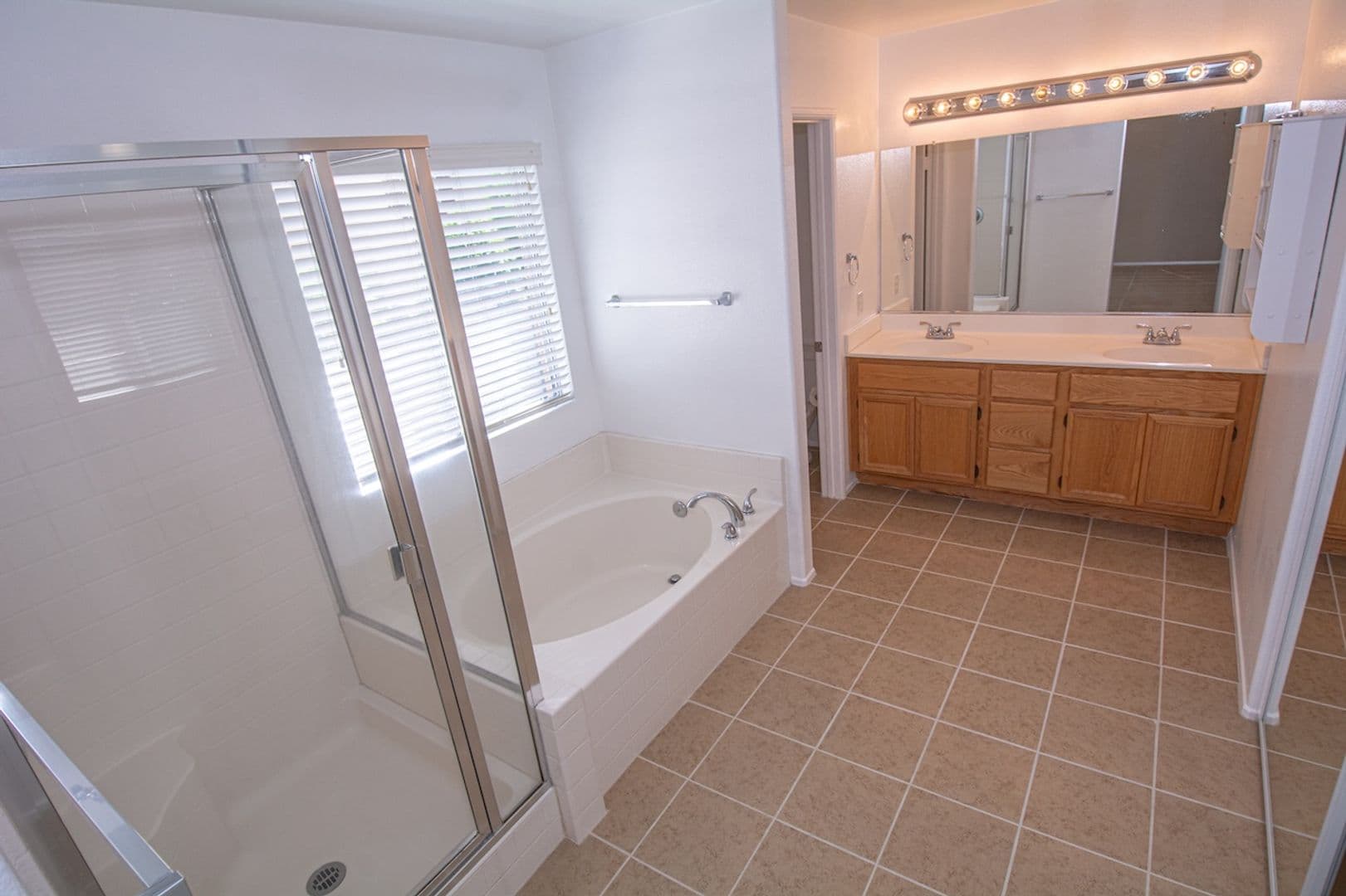 Fontana House: 7237 Oak Tree Place