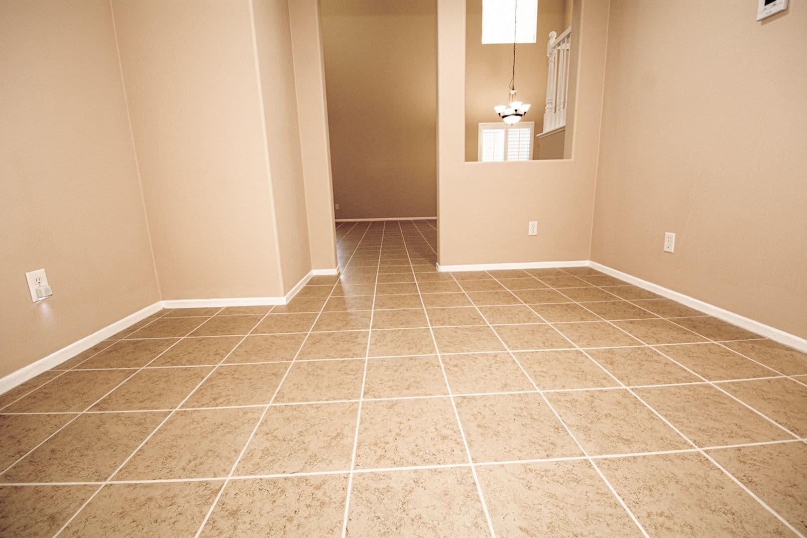 Fontana House: 7237 Oak Tree Place