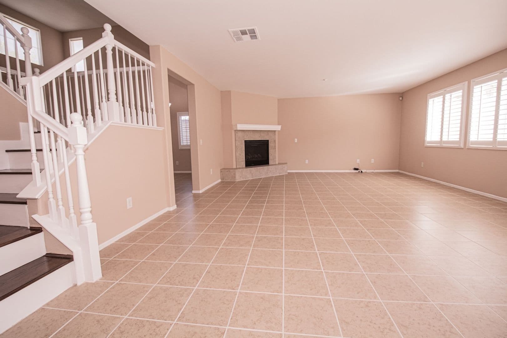 Fontana House: 7237 Oak Tree Place