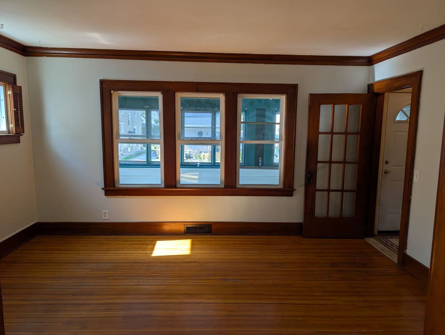 Rochester Apartment: 72-74 Kron Street