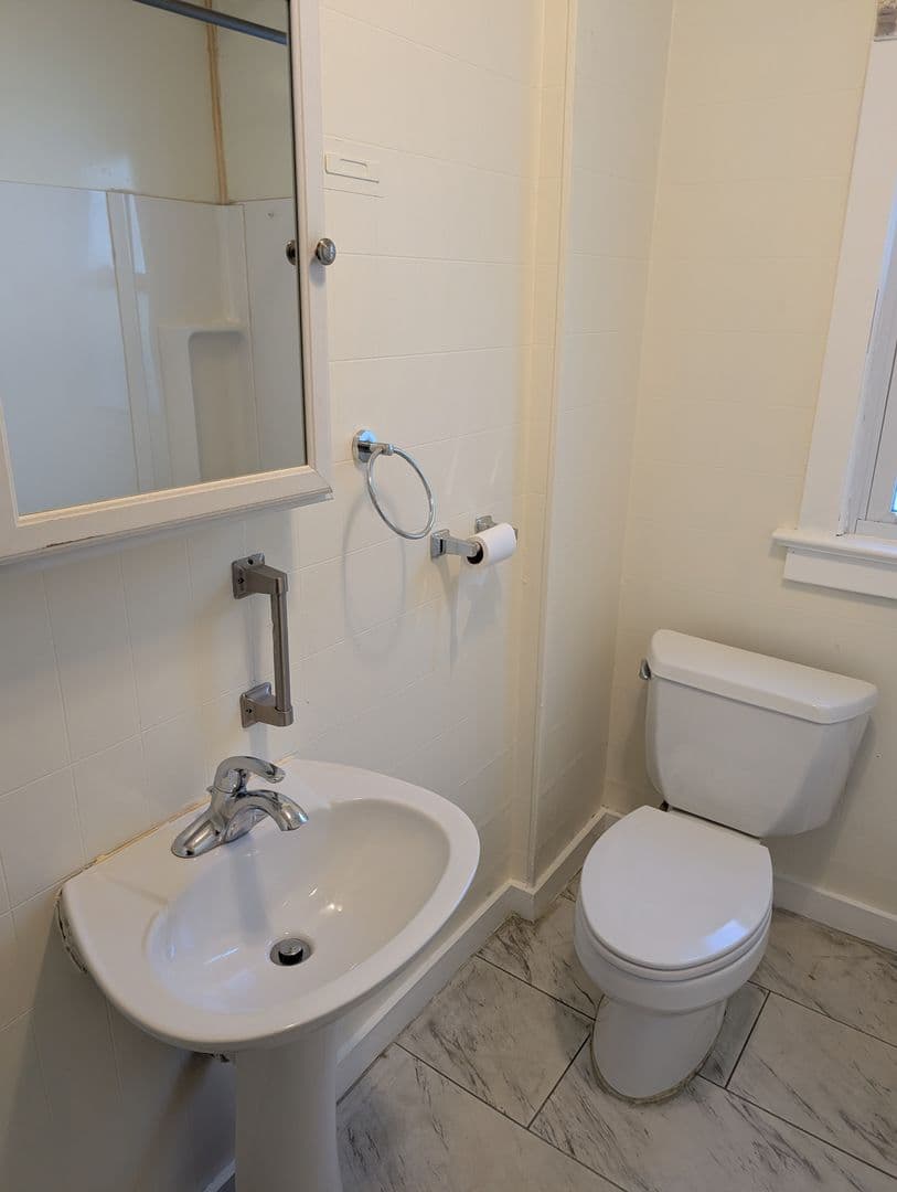 Rochester Apartment: 72-74 Kron Street