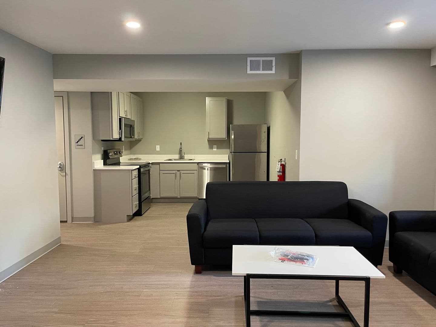 Ithaca Apartment: 126 College Ave