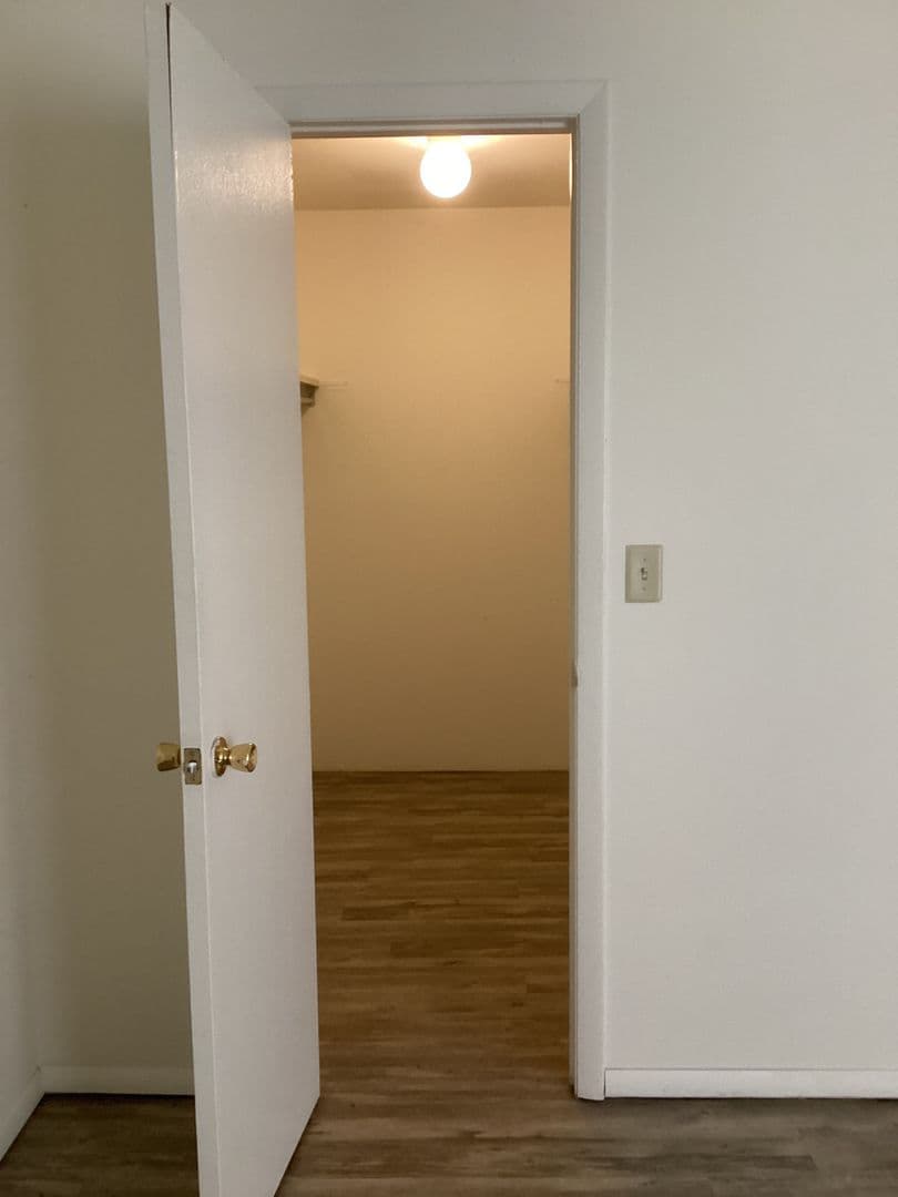 Ithaca Apartment: 87 Uptown Rd