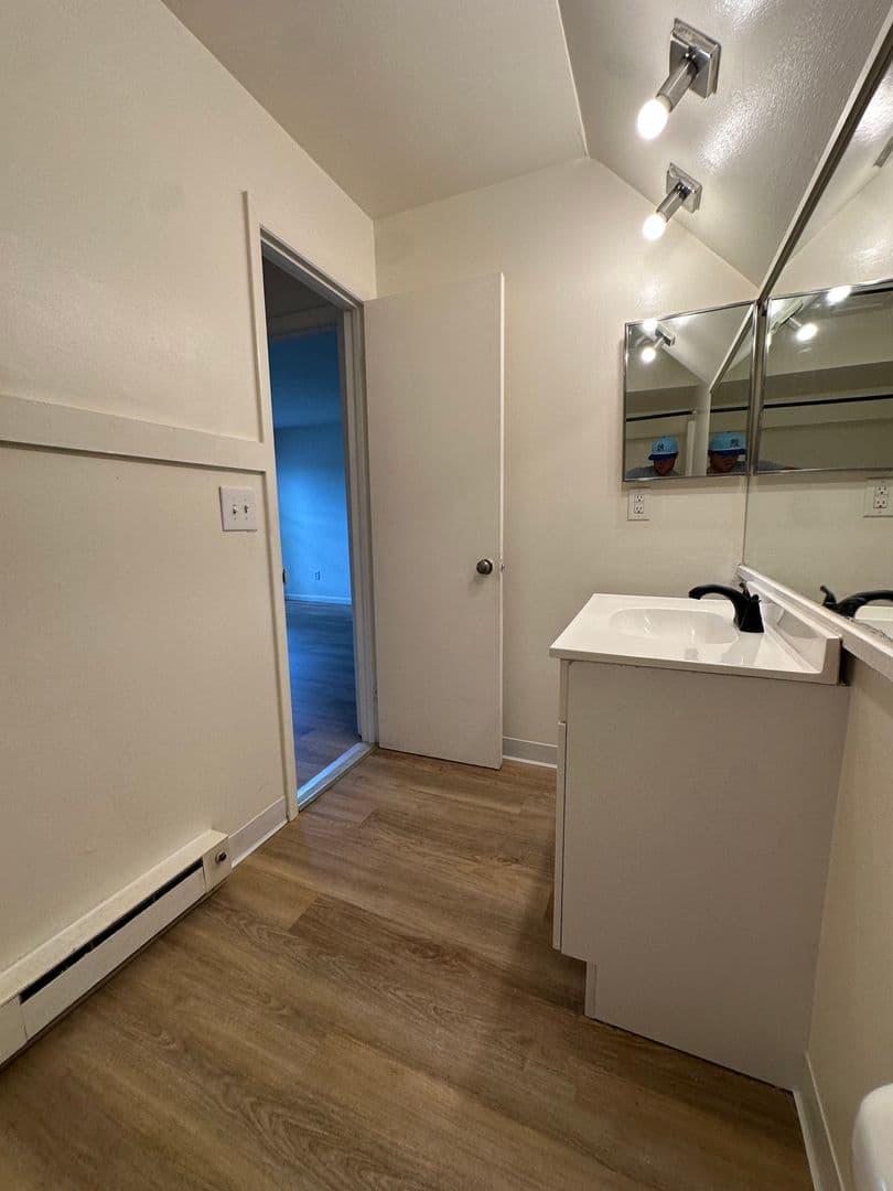 Ithaca Apartment: 87 Uptown Rd