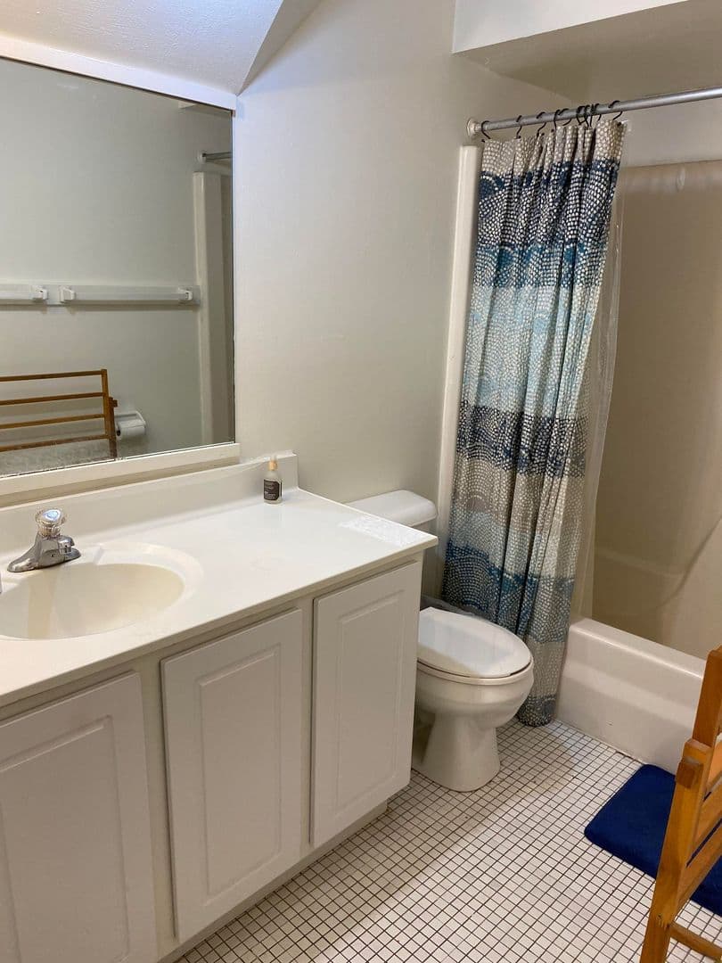 Ithaca Apartment: 87 Uptown Rd