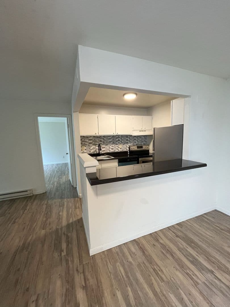 Ithaca Apartment: 87 Uptown Rd