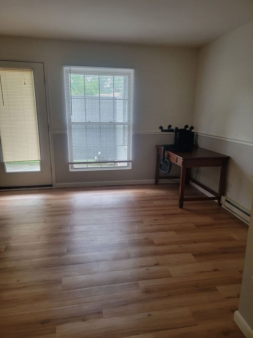 Ithaca Apartment: 87 Uptown Rd