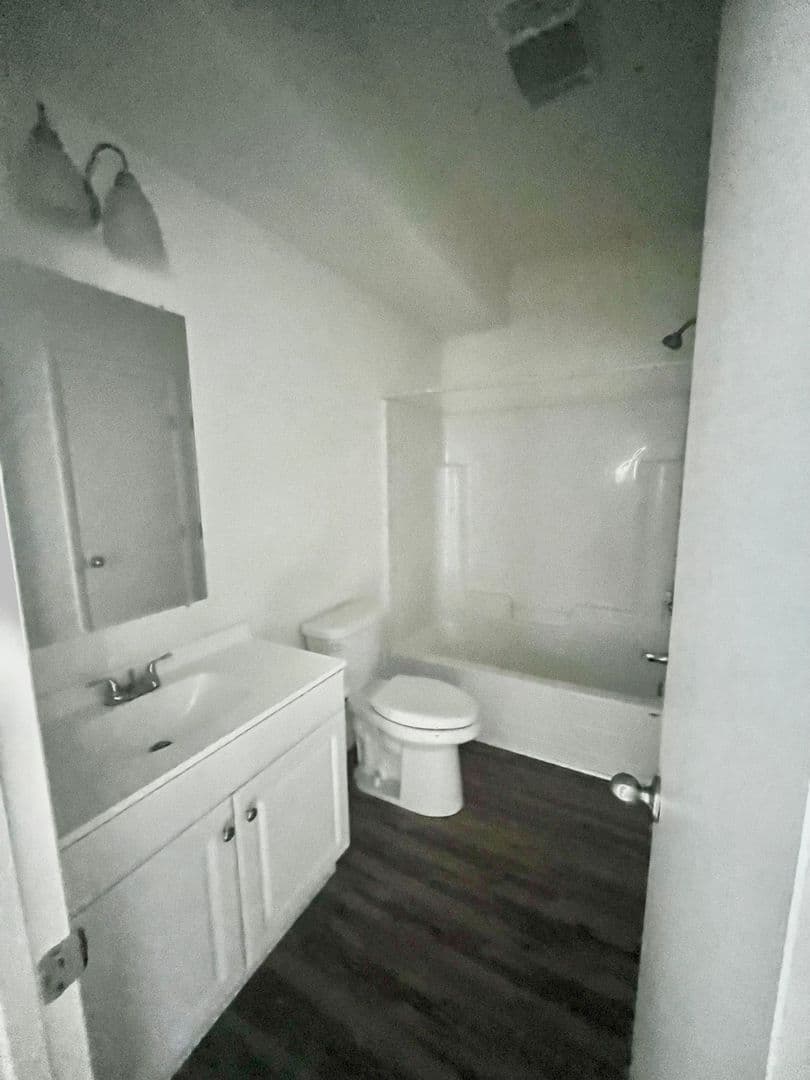 Ithaca Apartment: 87 Uptown Rd