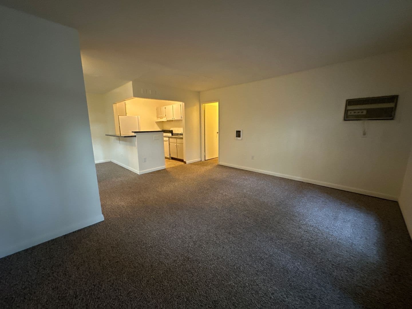 Ithaca Apartment: 87 Uptown Rd