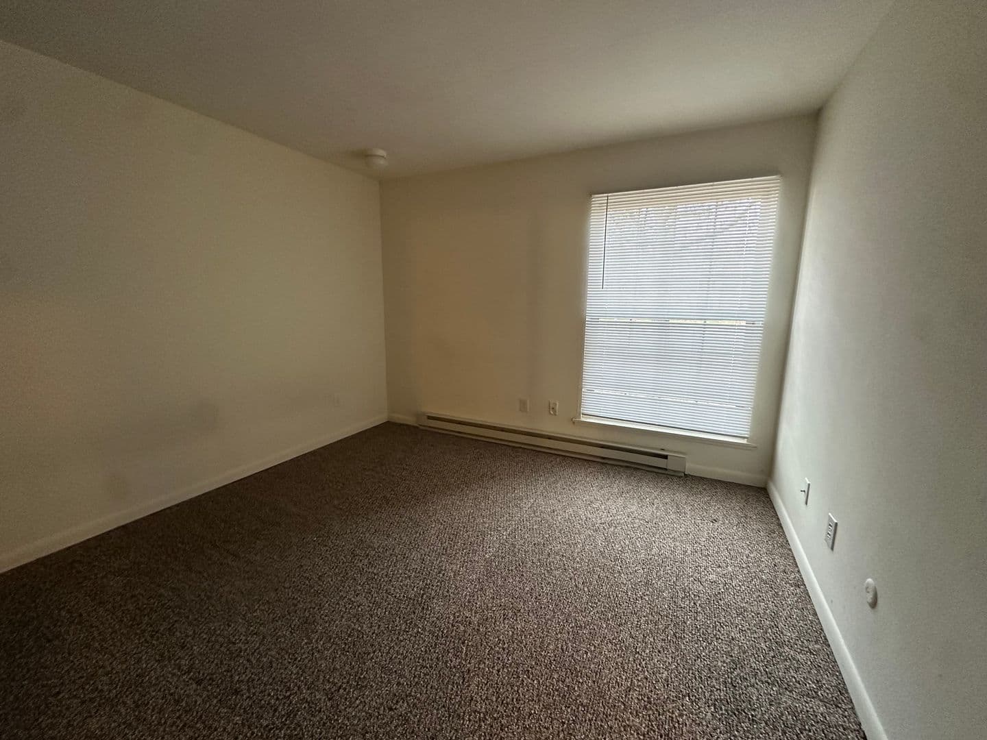 Ithaca Apartment: 87 Uptown Rd