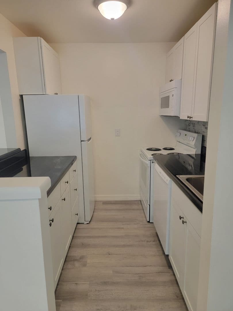 Ithaca Apartment: 87 Uptown Rd