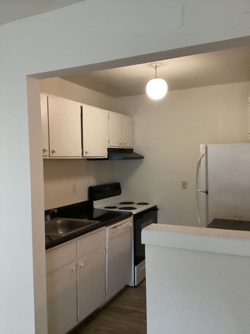 Ithaca Apartment: 87 Uptown Rd