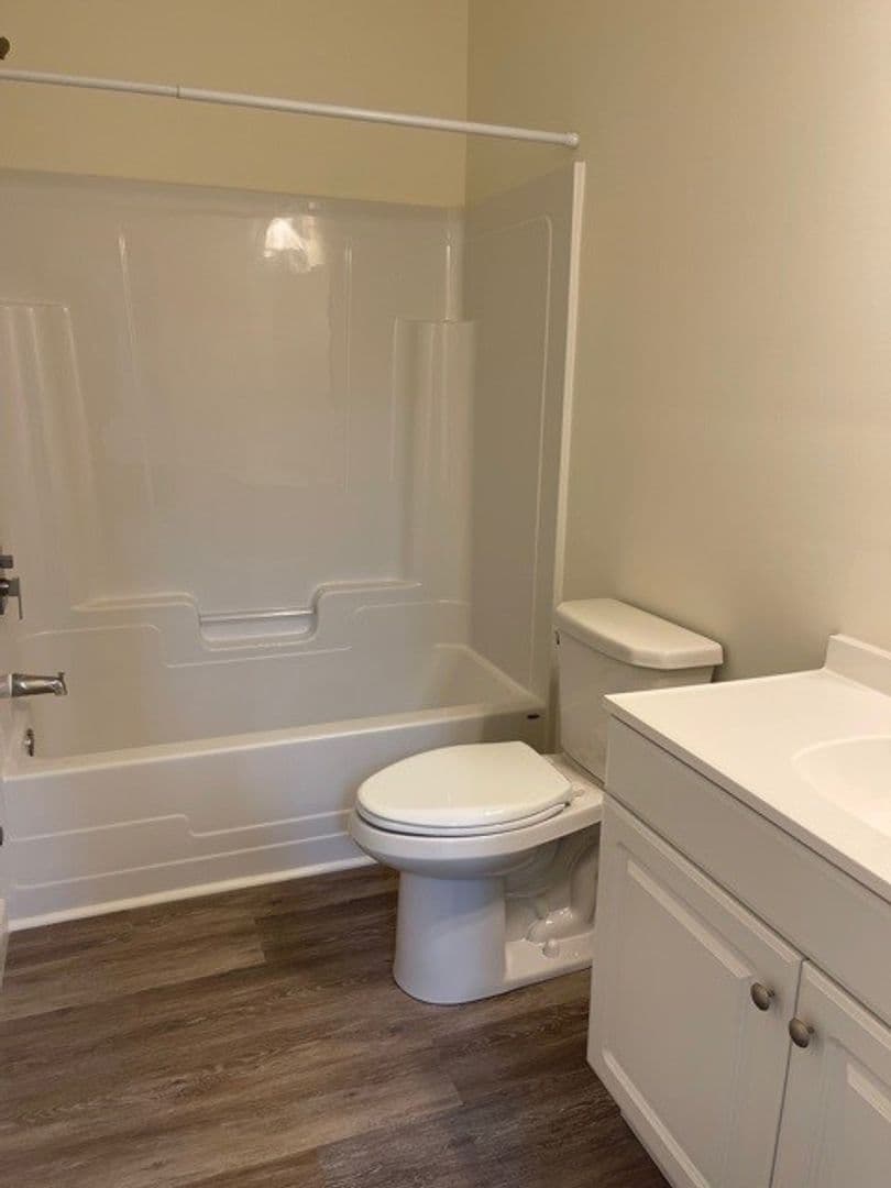 Ithaca Apartment: 87 Uptown Rd