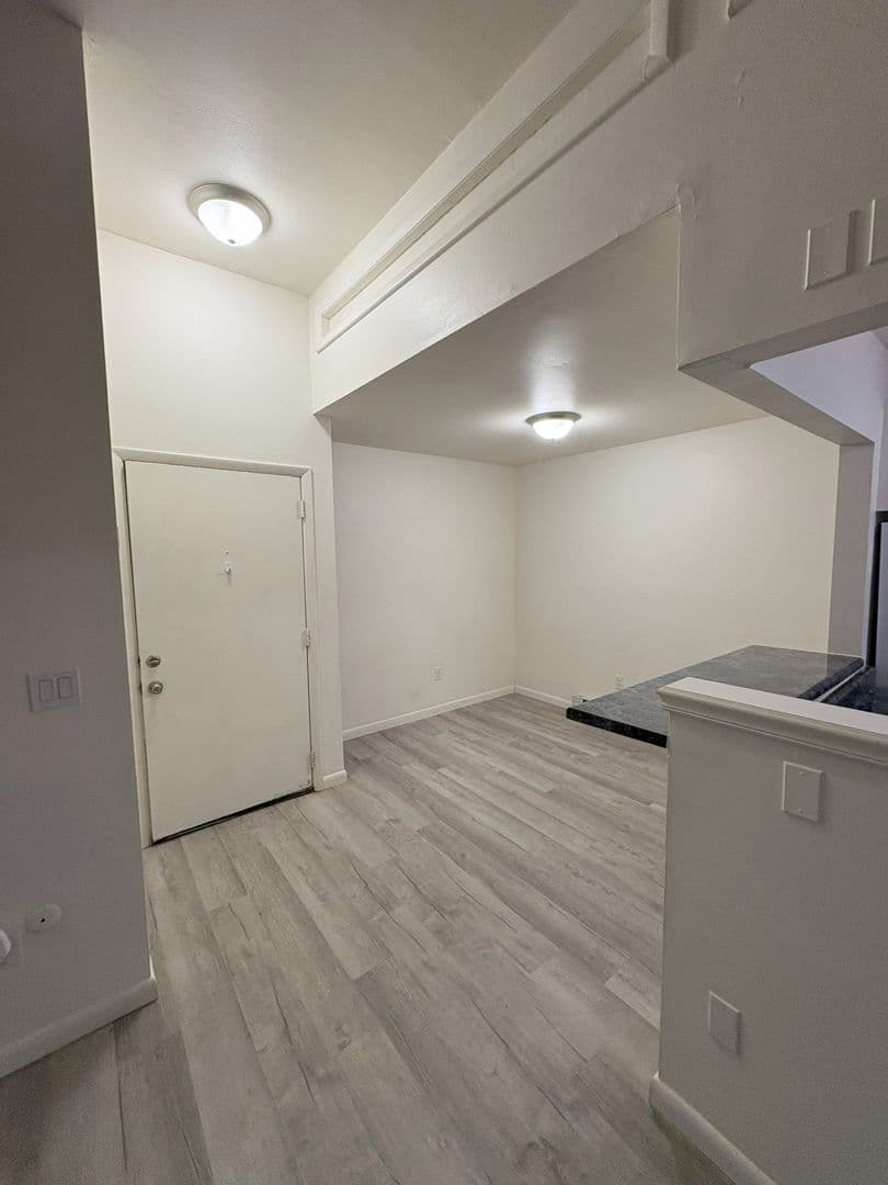 Ithaca Apartment: 87 Uptown Rd