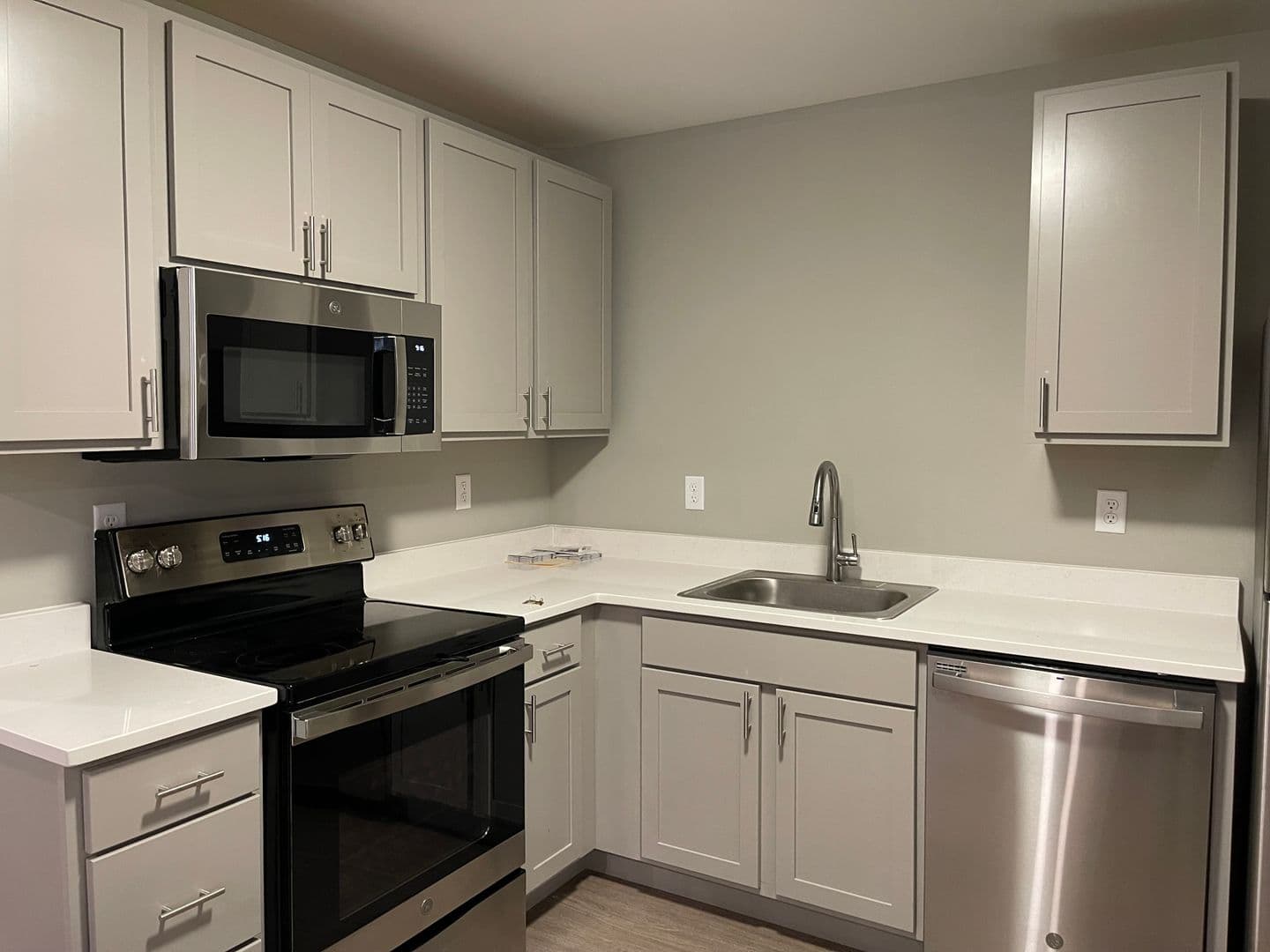 Ithaca Apartment: 126 College Ave