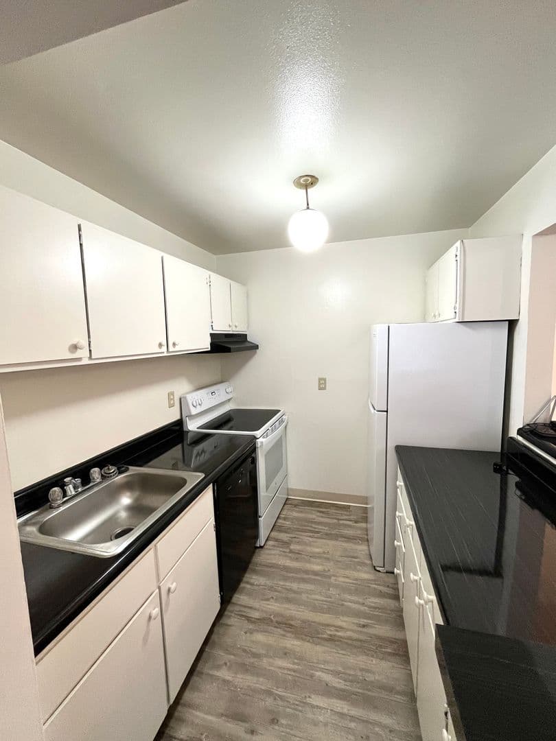 Ithaca Apartment: 87 Uptown Rd