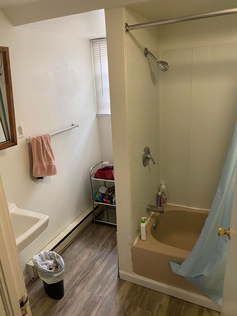 Ithaca Apartment: 87 Uptown Rd
