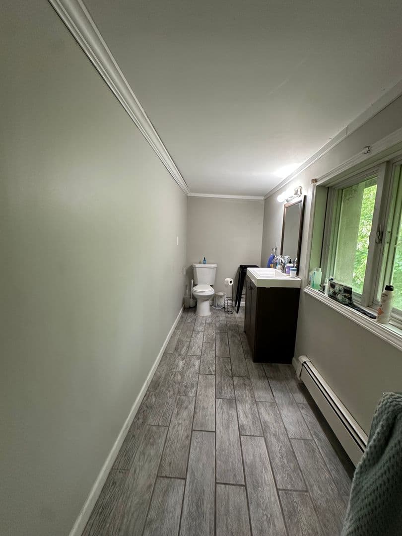 Ithaca Apartment: 702 Hudson St