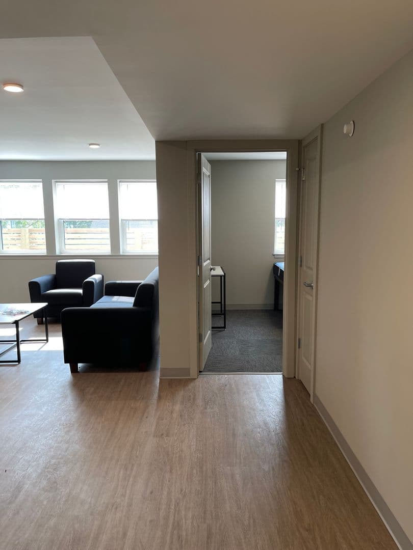 Ithaca Apartment: 126 College Ave