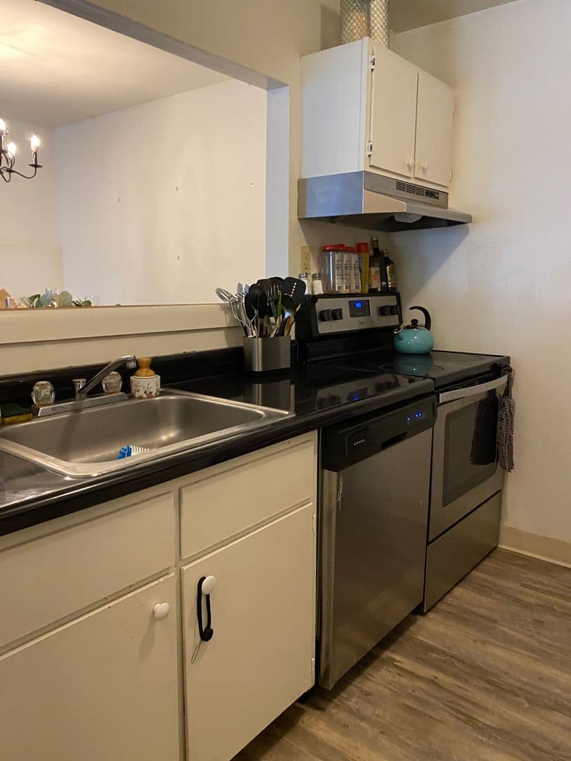 Ithaca Apartment: 87 Uptown Rd