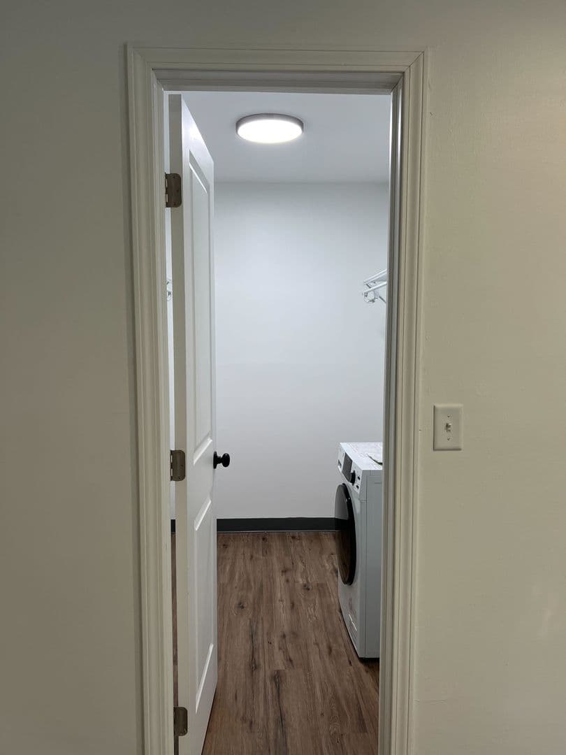 Ithaca Apartment: 87 Uptown Rd