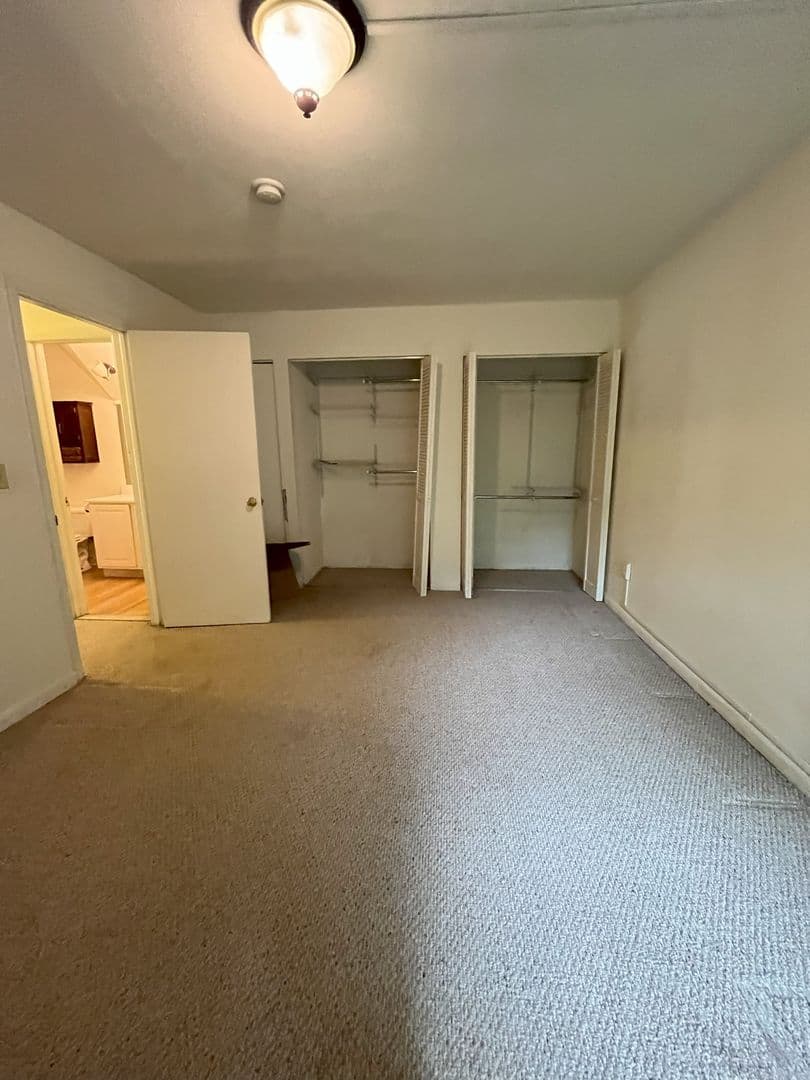 Ithaca Apartment: 87 Uptown Rd