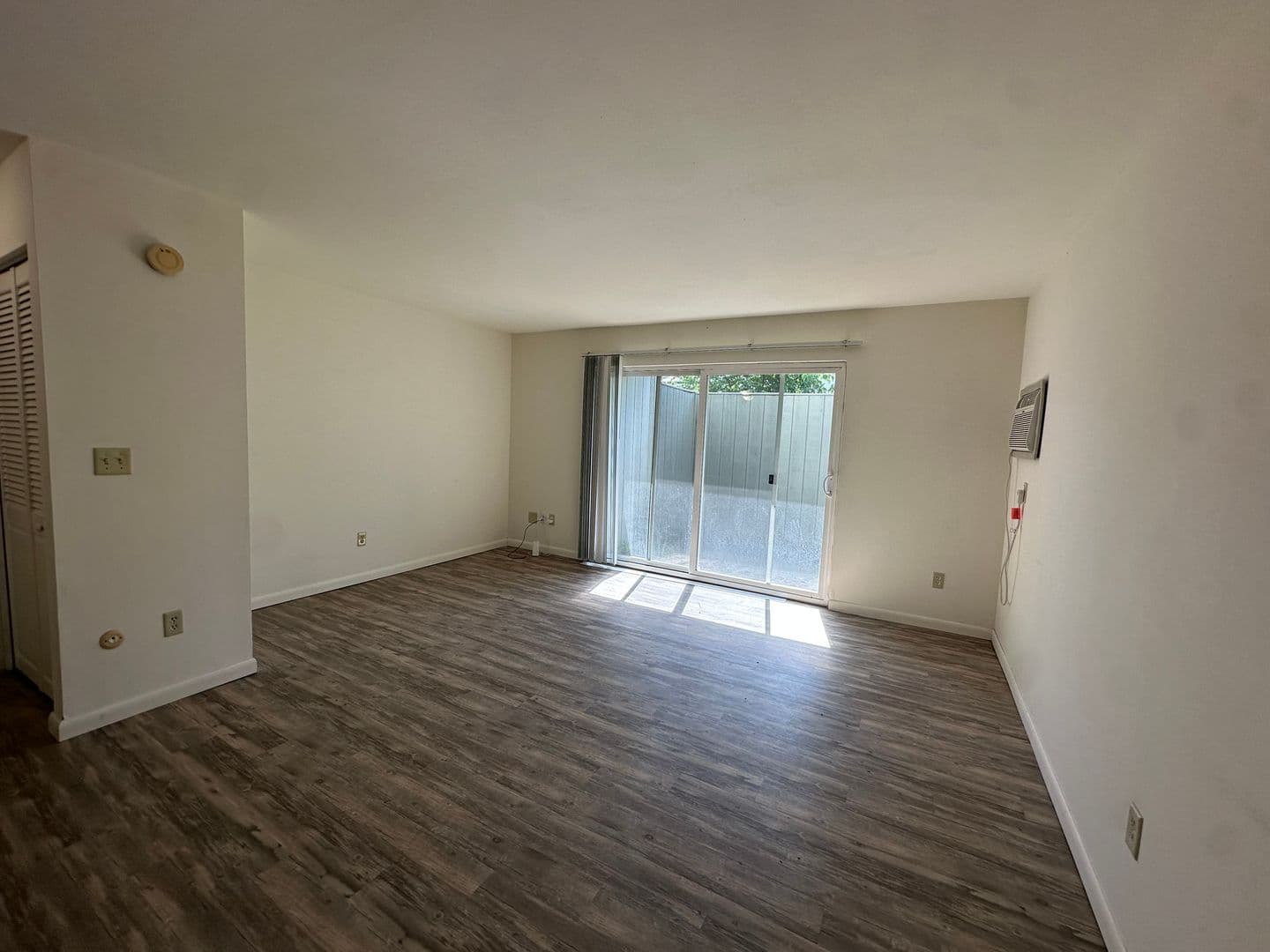 Ithaca Apartment: 87 Uptown Rd
