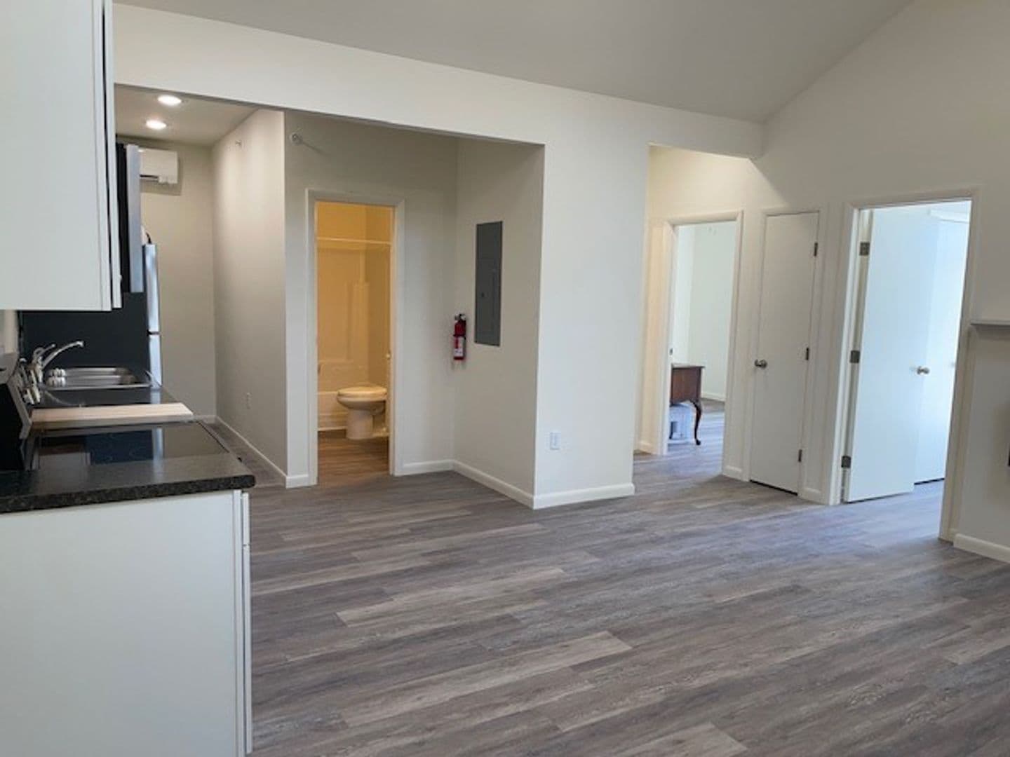 Ithaca Apartment: 87 Uptown Rd