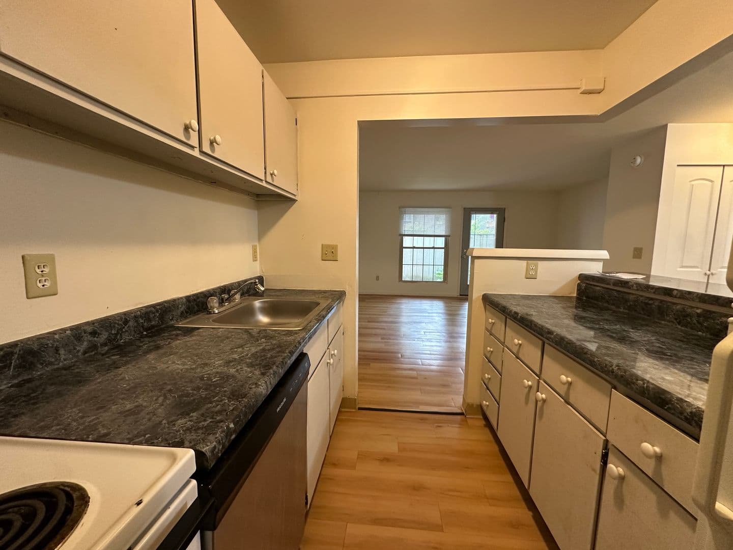 Ithaca Apartment: 87 Uptown Rd