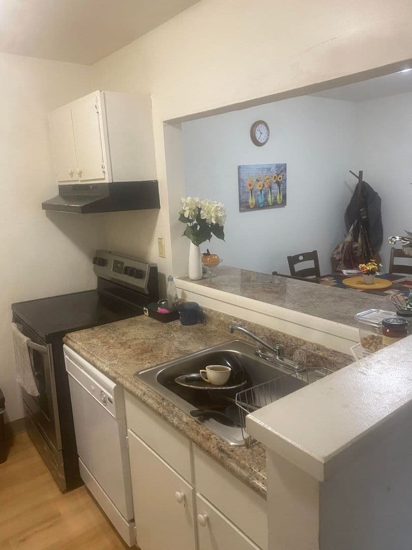 Ithaca Apartment: 87 Uptown Rd