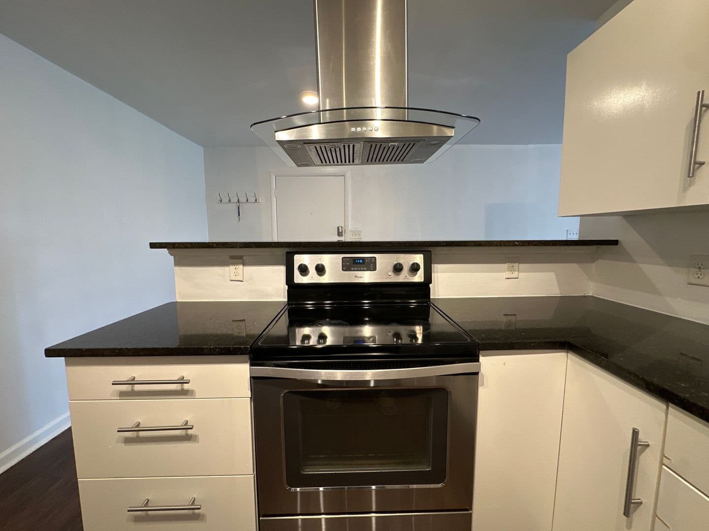 Ithaca Apartment: 702 Hudson St