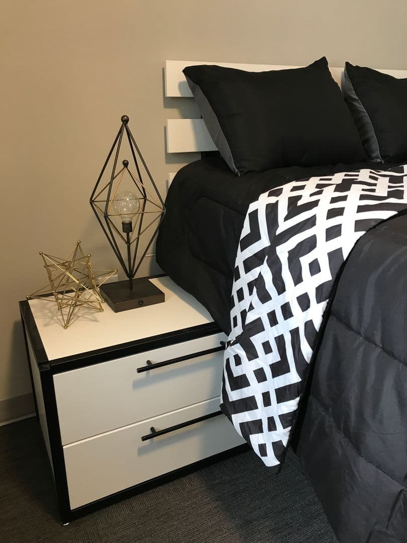 Ithaca Apartment: 126 College Ave