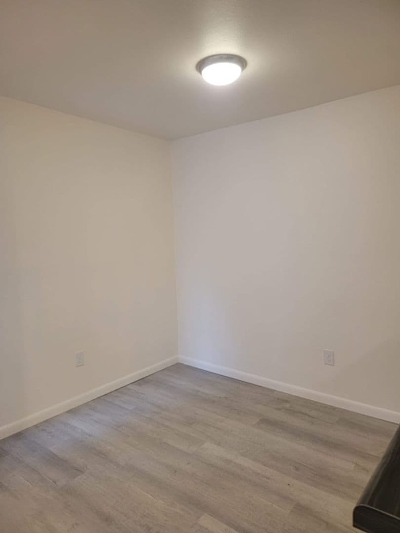 Ithaca Apartment: 87 Uptown Rd