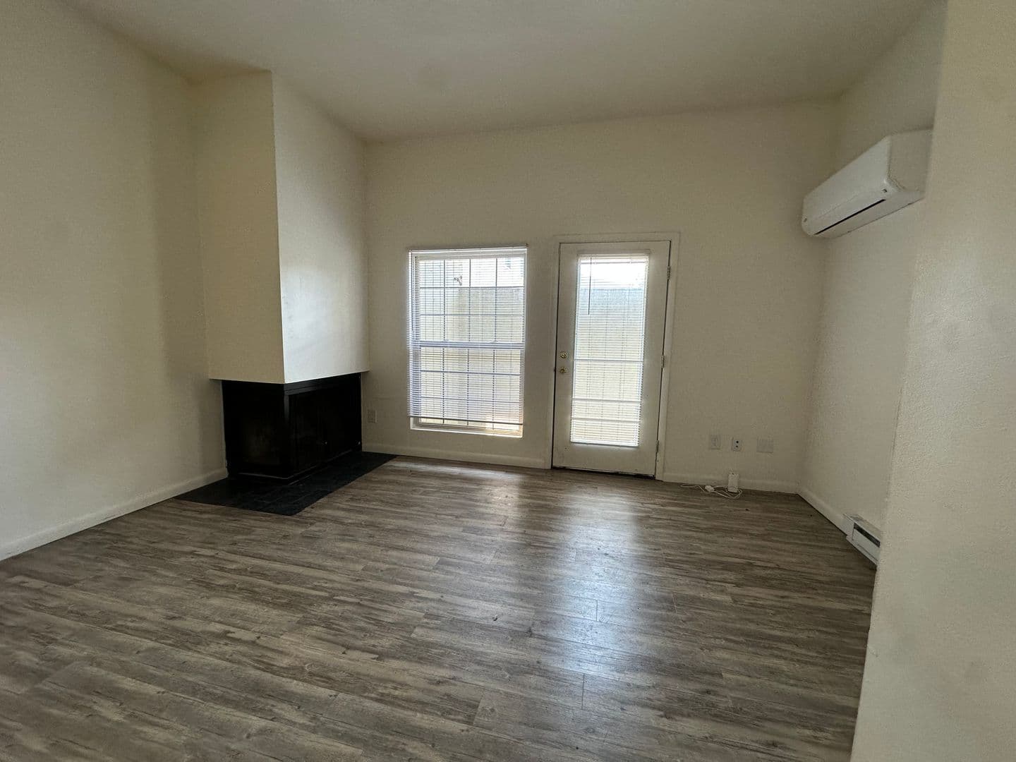 Ithaca Apartment: 87 Uptown Rd