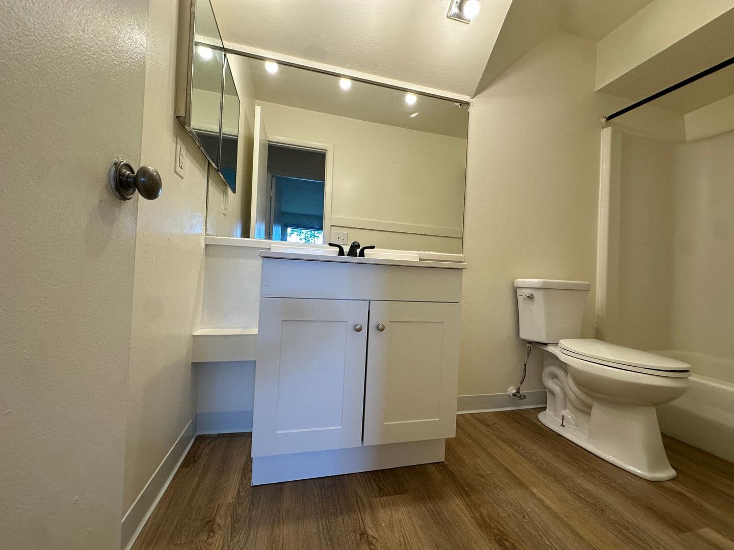 Ithaca Apartment: 87 Uptown Rd