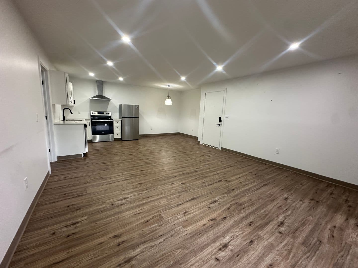 Ithaca Apartment: 87 Uptown Rd