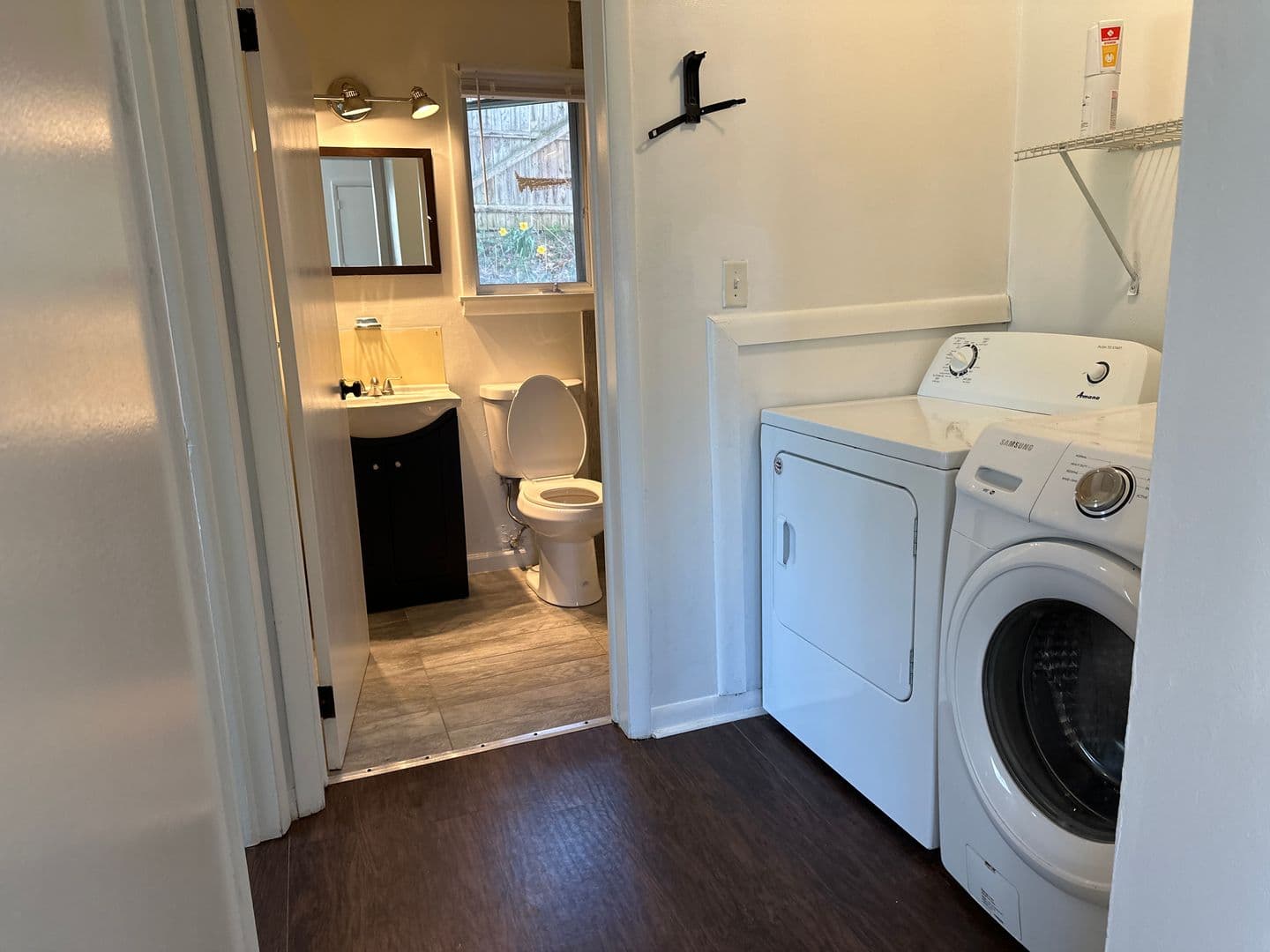 Ithaca Apartment: 702 Hudson St