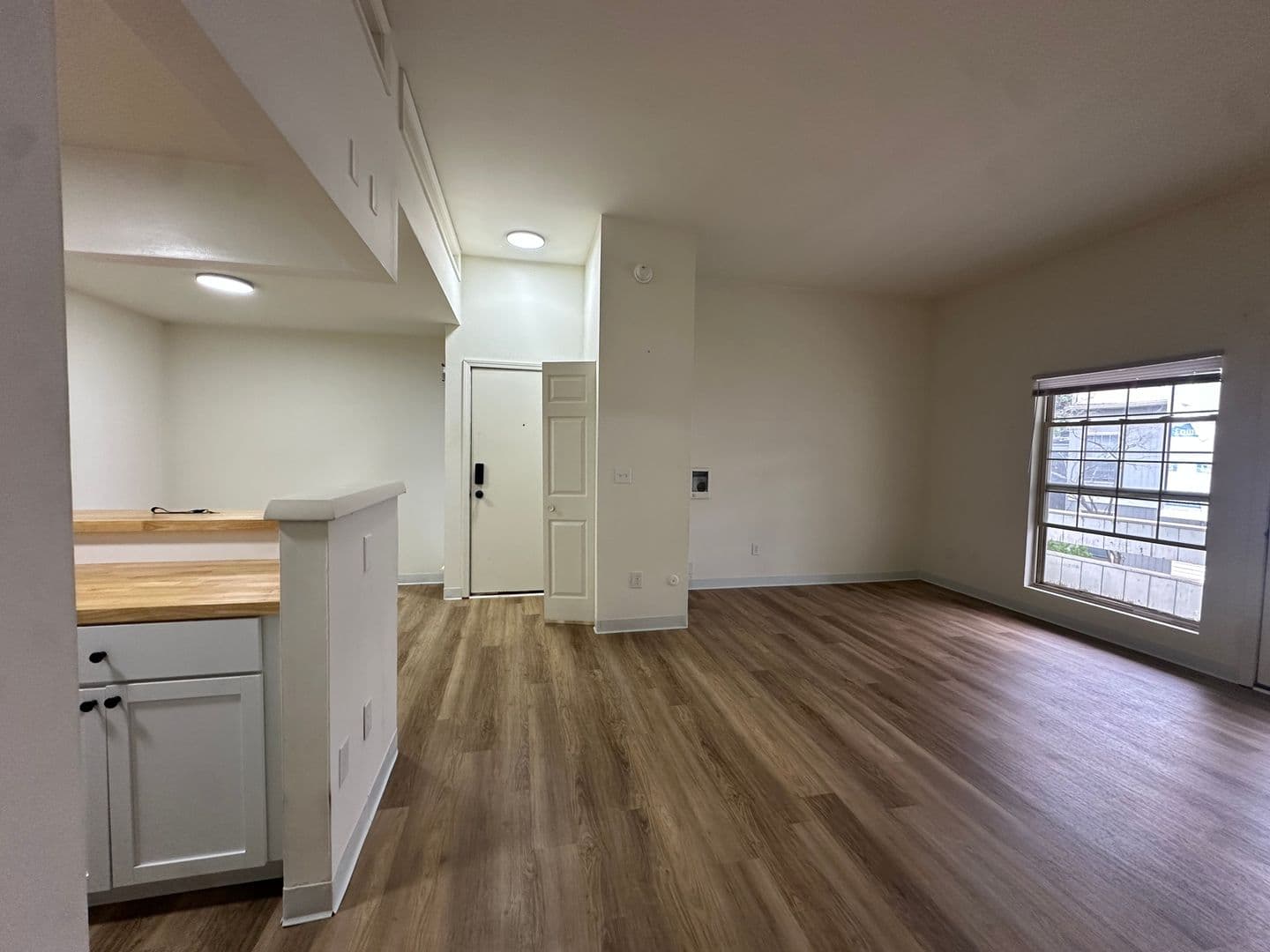 Ithaca Apartment: 87 Uptown Rd