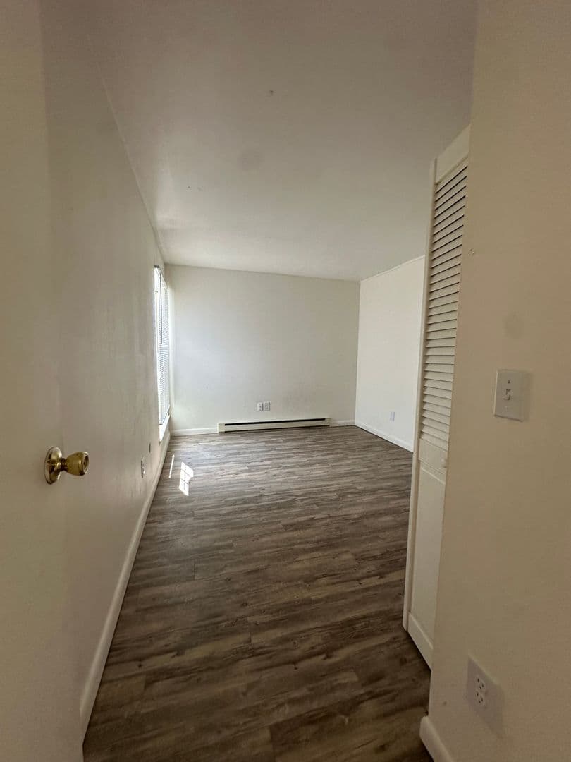 Ithaca Apartment: 87 Uptown Rd
