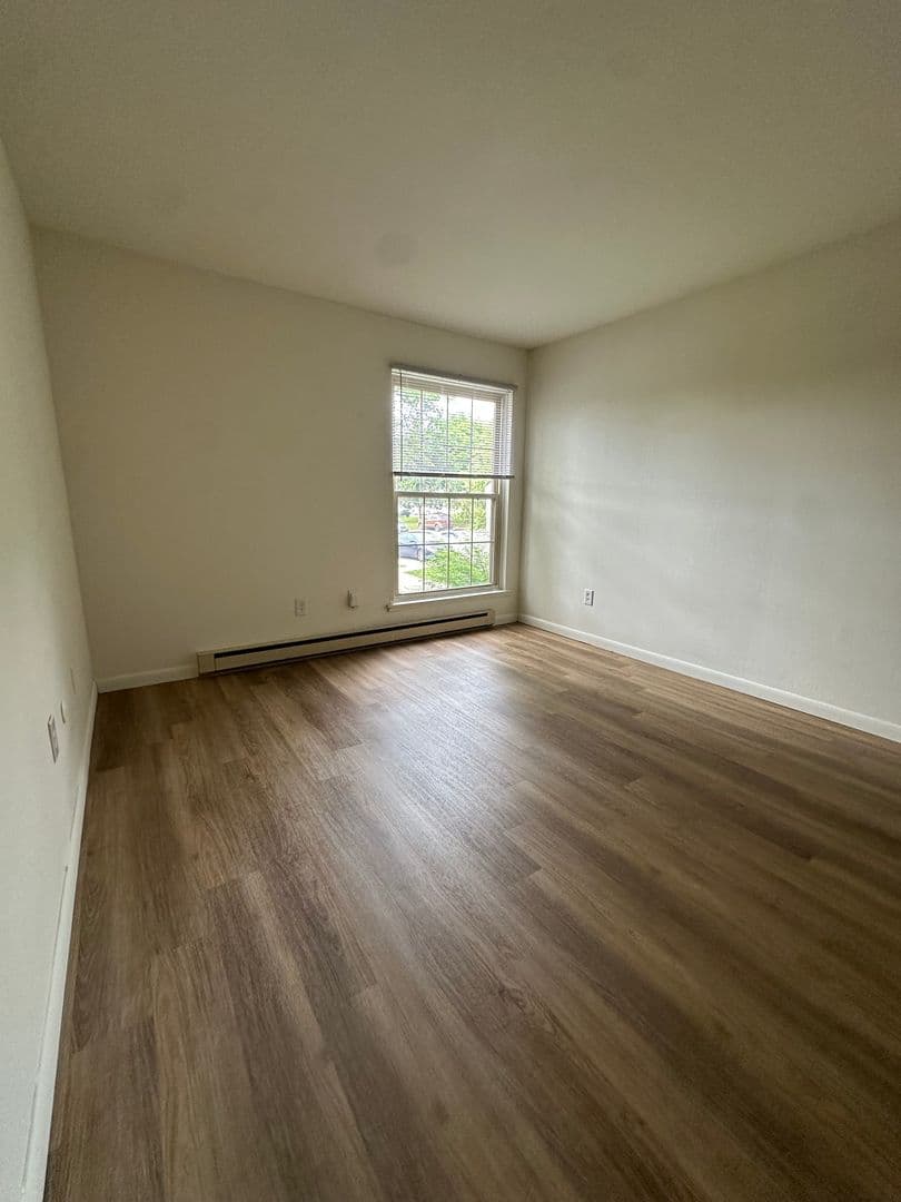 Ithaca Apartment: 87 Uptown Rd
