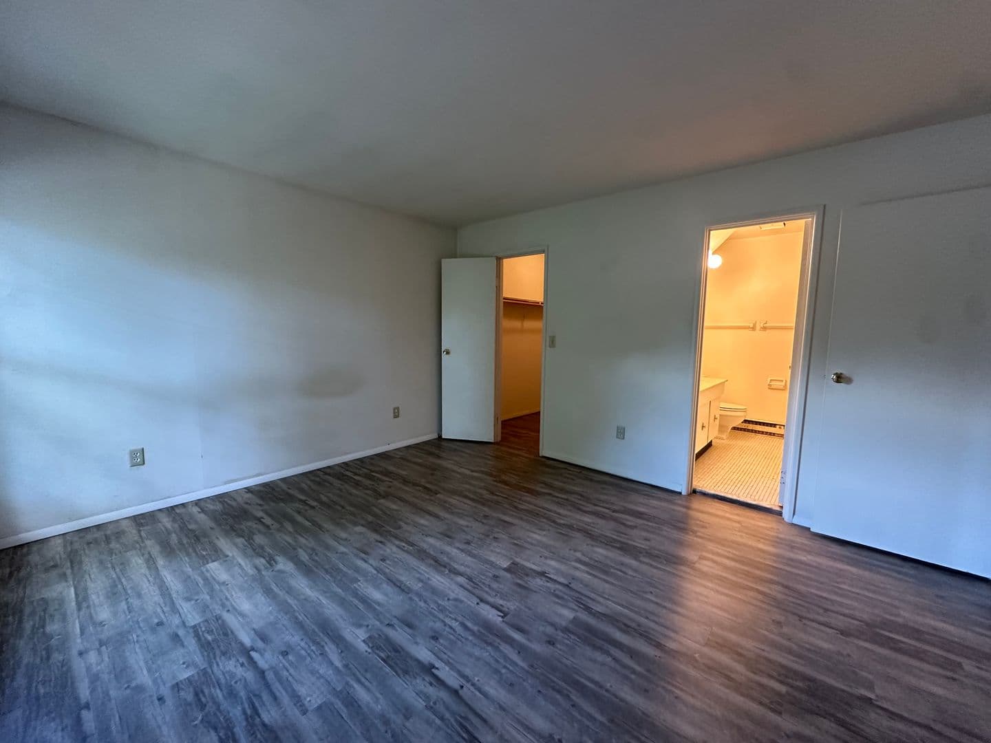 Ithaca Apartment: 87 Uptown Rd