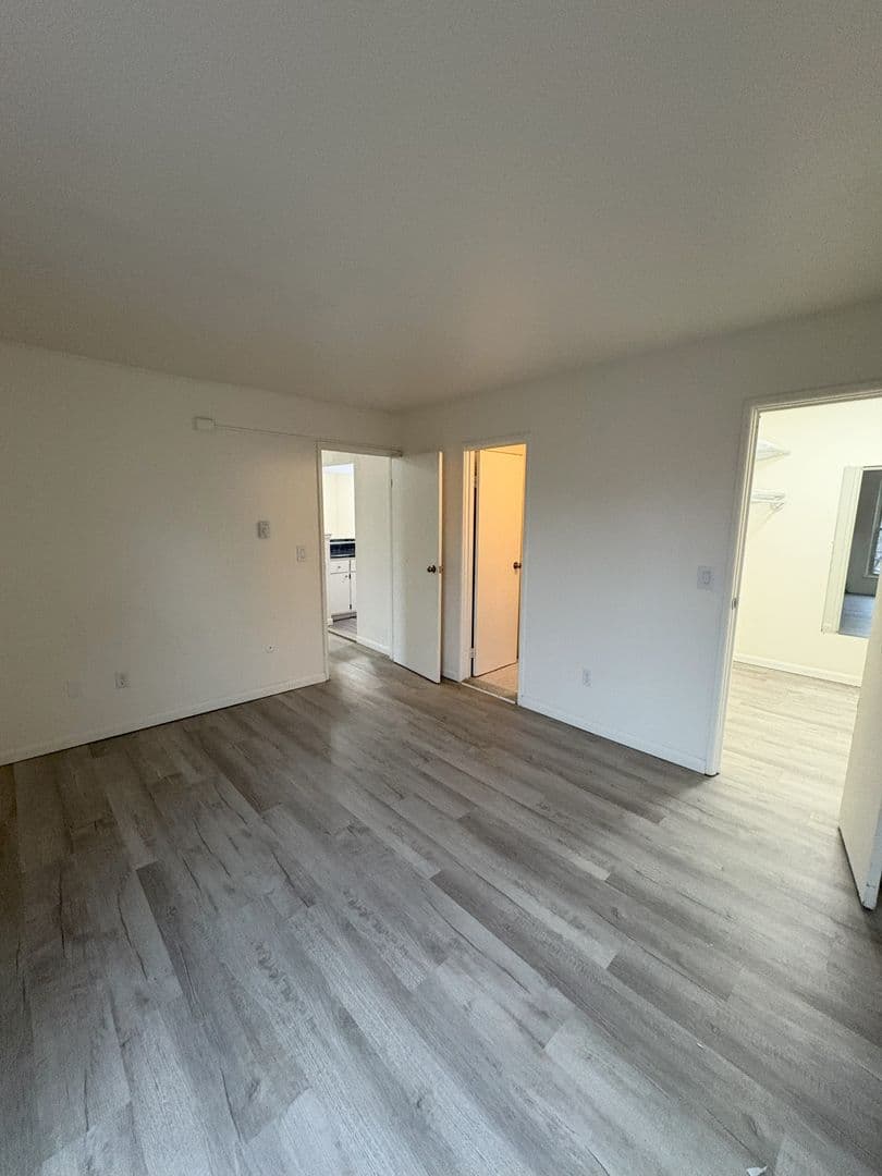 Ithaca Apartment: 87 Uptown Rd