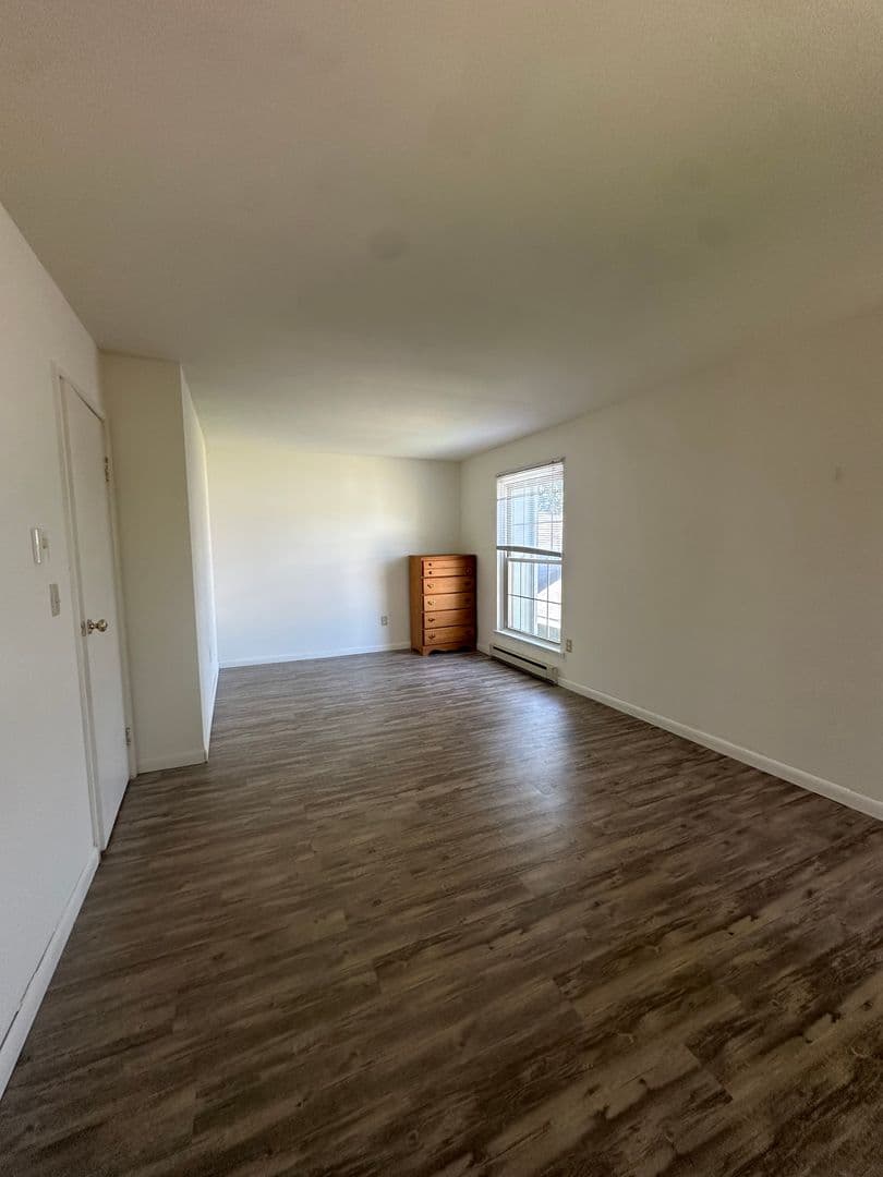 Ithaca Apartment: 87 Uptown Rd