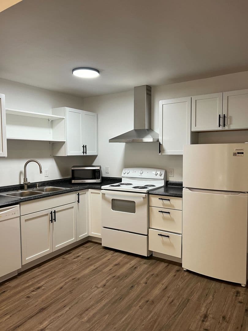 Ithaca Apartment: 87 Uptown Rd