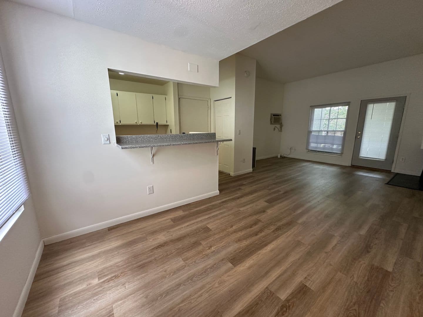 Ithaca Apartment: 87 Uptown Rd