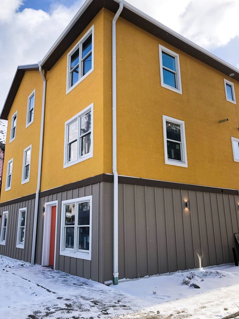 Ithaca Apartment: 327 West Seneca Street